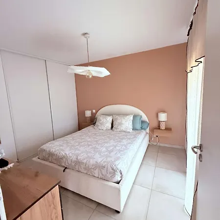 Neuf Porticcio (Corsica)